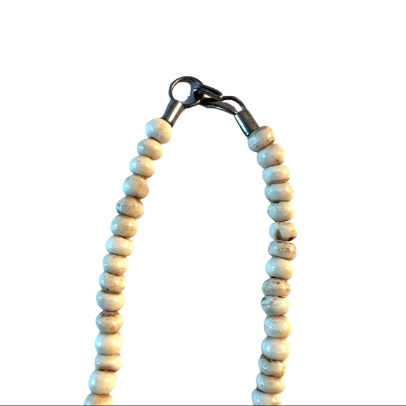 VINTAGE Carved Beaded Necklace in Orange Quartz 15” - Picture 10 of 16